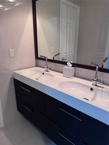 219 Landings Blvd, Weston, FL 33327