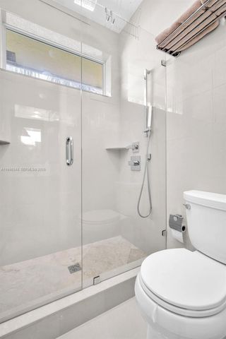 219 Landings Blvd, Weston, FL 33327