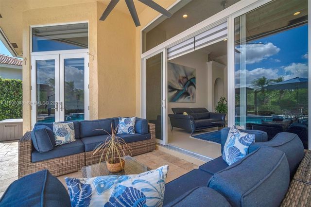 219 Landings Blvd, Weston, FL 33327