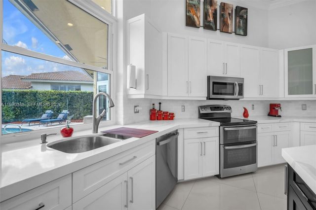 219 Landings Blvd, Weston, FL 33327