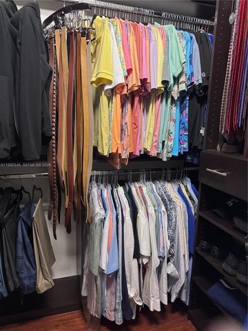 219 Landings Blvd, Weston, FL 33327