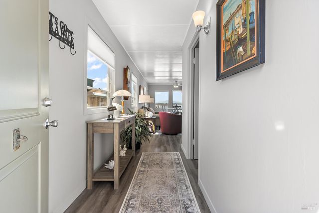 9 Sandy Beach Rd, Vallejo, CA 94590