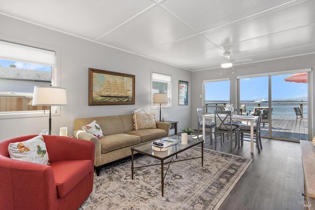 9 Sandy Beach Rd, Vallejo, CA 94590