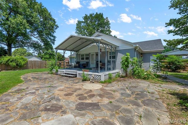 907 Taylor Street, Sikeston, MO 63801