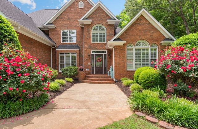110 W Woodglen Road, Spartanburg, SC 29301