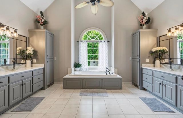 110 W Woodglen Road, Spartanburg, SC 29301