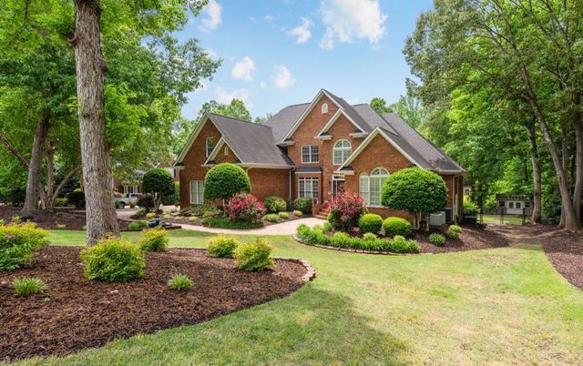 110 W Woodglen Road, Spartanburg, SC 29301