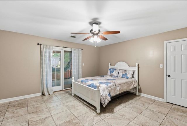 110 W Woodglen Road, Spartanburg, SC 29301