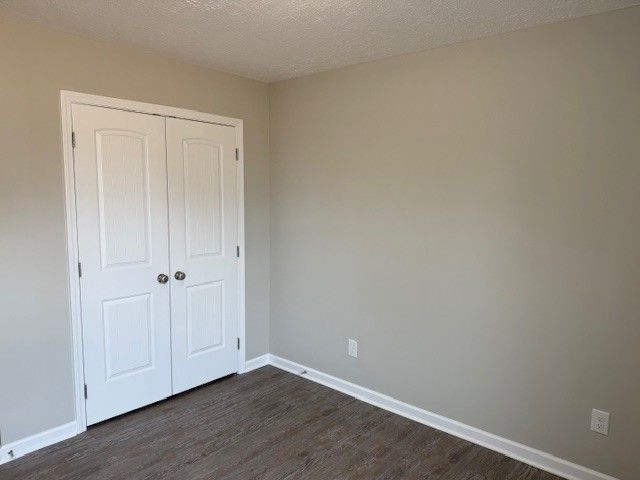 3336 Oak Grove Rd, Decherd, TN 37324