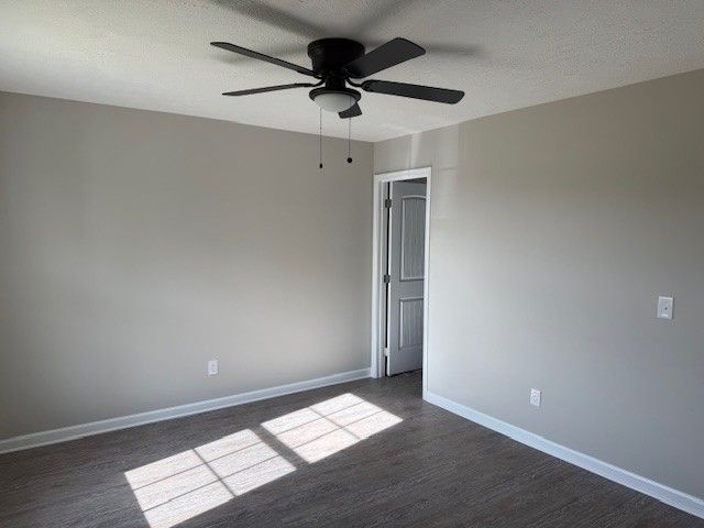 3336 Oak Grove Rd, Decherd, TN 37324