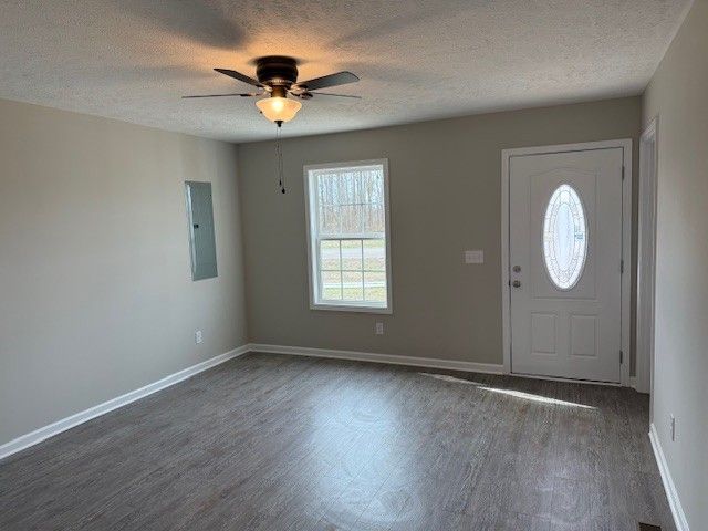 3336 Oak Grove Rd, Decherd, TN 37324
