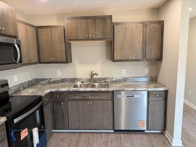 3336 Oak Grove Rd, Decherd, TN 37324