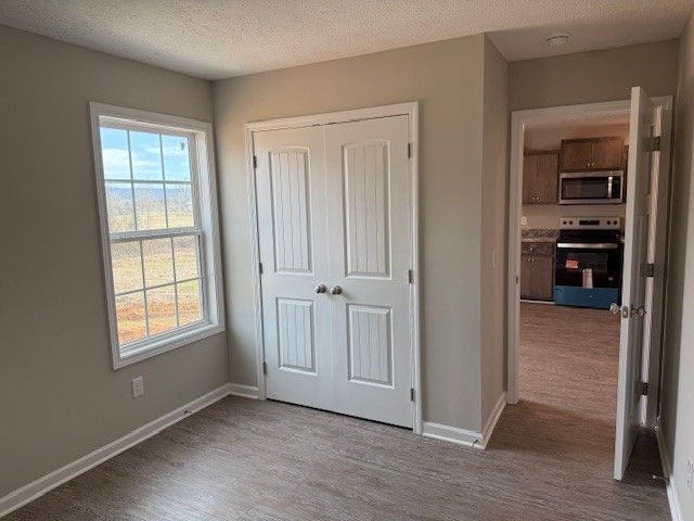3336 Oak Grove Rd, Decherd, TN 37324