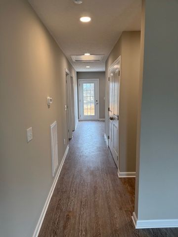 3336 Oak Grove Rd, Decherd, TN 37324