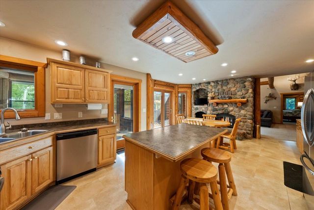 N7631 Bittersweet ROAD, Plymouth, WI 53073