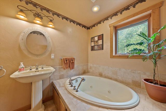 N7631 Bittersweet ROAD, Plymouth, WI 53073