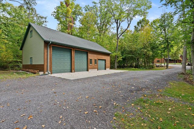 N7631 Bittersweet ROAD, Plymouth, WI 53073