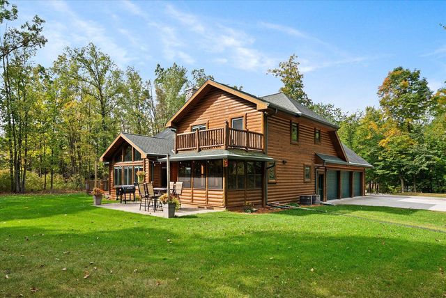 N7631 Bittersweet ROAD, Plymouth, WI 53073