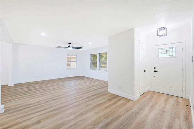 2703 Ammons Street, Baytown, TX 77521