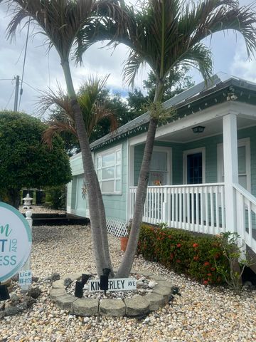 208 E Avenue Avenue, Fort Pierce, FL 34950