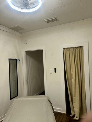208 E Avenue Avenue, Fort Pierce, FL 34950