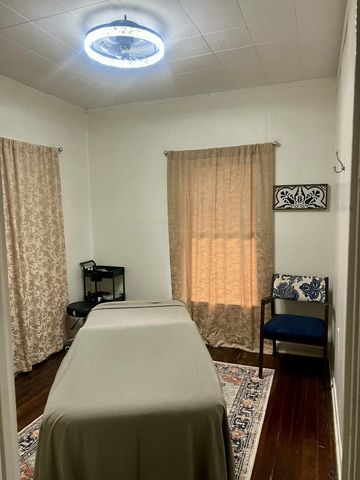 208 E Avenue Avenue, Fort Pierce, FL 34950