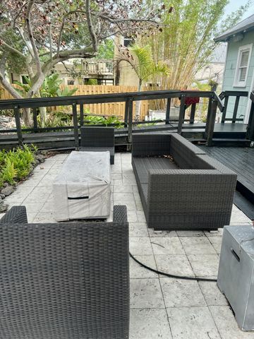208 E Avenue Avenue, Fort Pierce, FL 34950