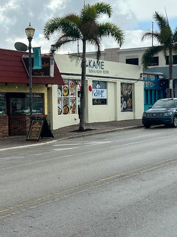 208 E Avenue Avenue, Fort Pierce, FL 34950