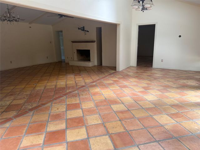 6630 Westlake Avenue, Dallas, TX 75214