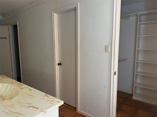 6630 Westlake Avenue, Dallas, TX 75214