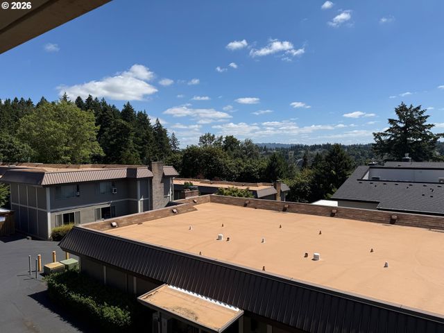 750 1ST St, Lake Oswego, OR 97034