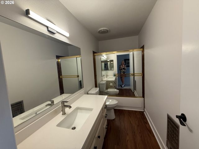 750 1ST St, Lake Oswego, OR 97034