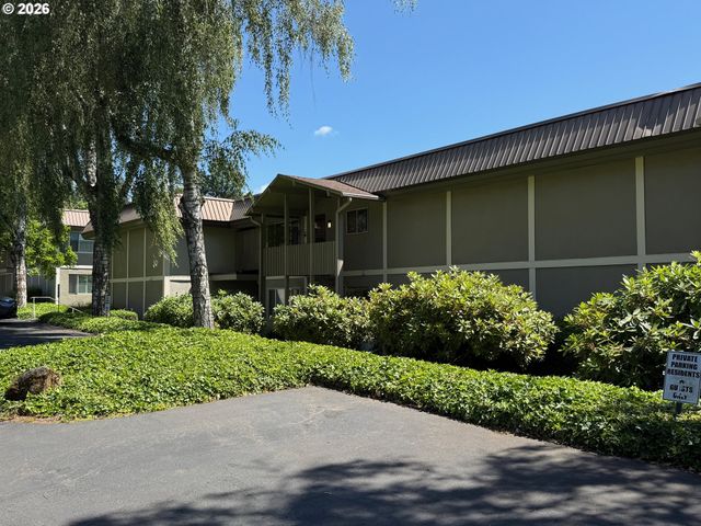 750 1ST St, Lake Oswego, OR 97034
