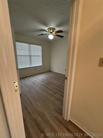 1541 W Harris Road, Muskogee, OK 74401