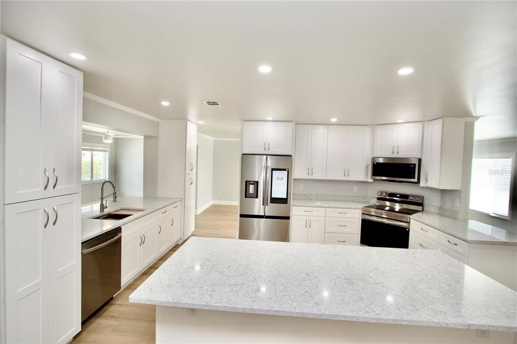 Image 15 of property listing at 5339 BOWLINE BEND, New Port Richey, FL 34652