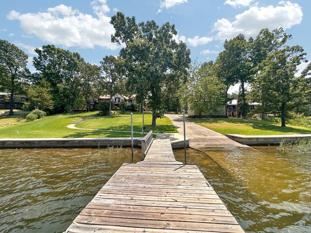 606 S Shore Drive, Horseshoe Bend, AR 72512