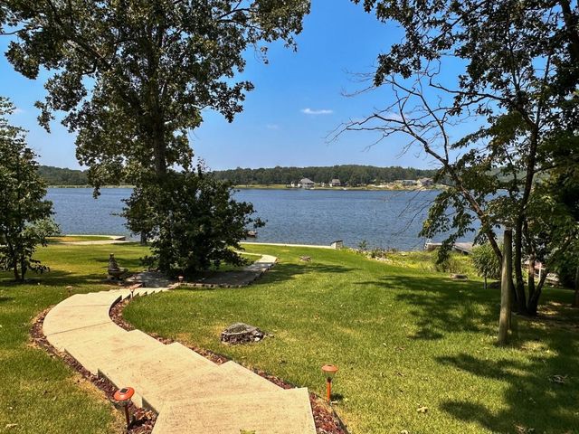 606 S Shore Drive, Horseshoe Bend, AR 72512