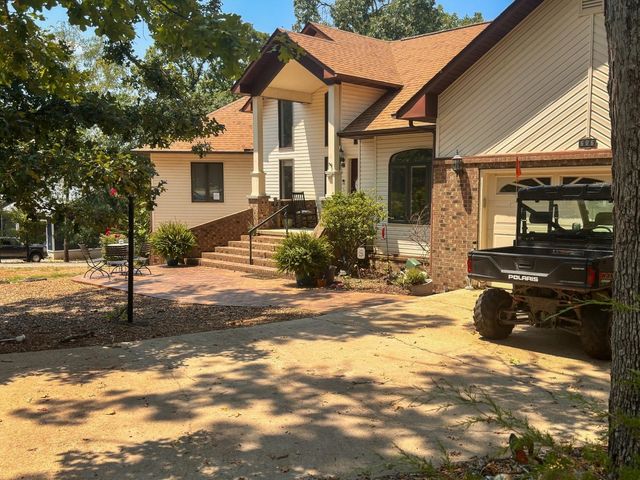 606 S Shore Drive, Horseshoe Bend, AR 72512