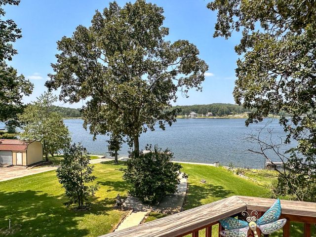 606 S Shore Drive, Horseshoe Bend, AR 72512