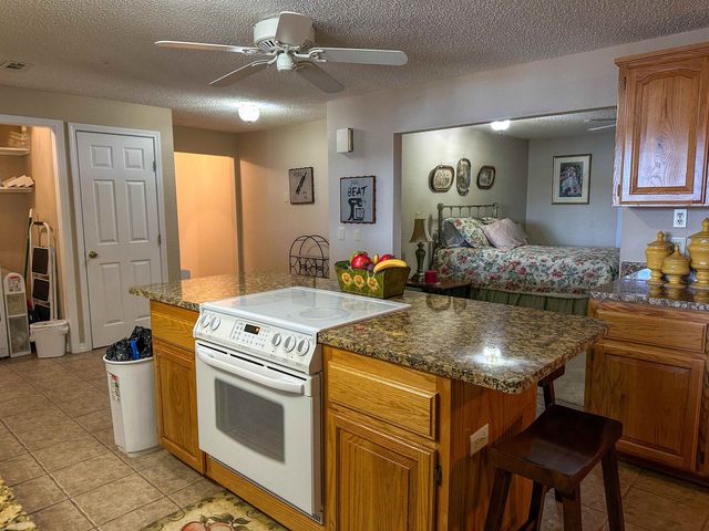 606 S Shore Drive, Horseshoe Bend, AR 72512