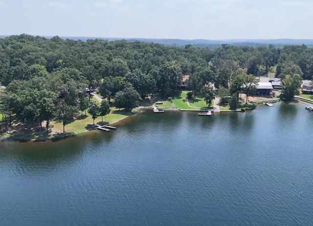 606 S Shore Drive, Horseshoe Bend, AR 72512