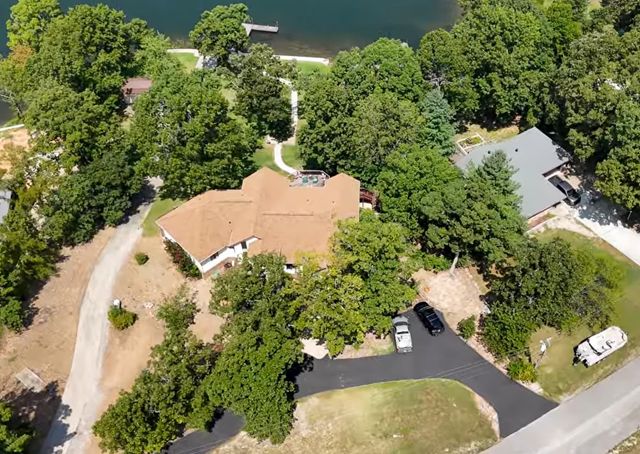 606 S Shore Drive, Horseshoe Bend, AR 72512