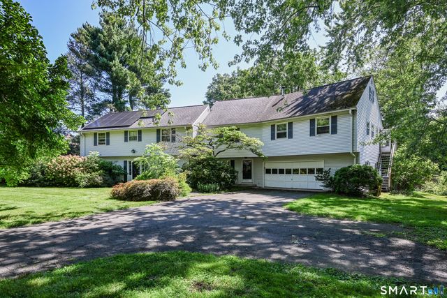 20 Chimney Hill Road, Middletown, CT 06457