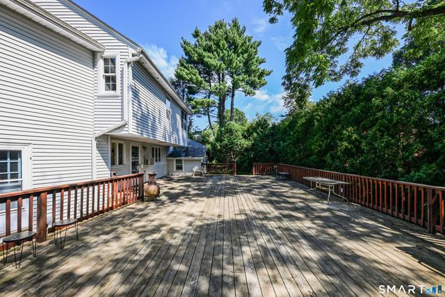 20 Chimney Hill Road, Middletown, CT 06457