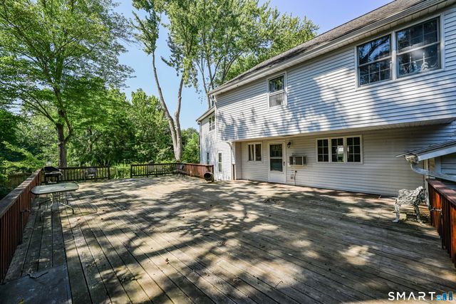 20 Chimney Hill Road, Middletown, CT 06457