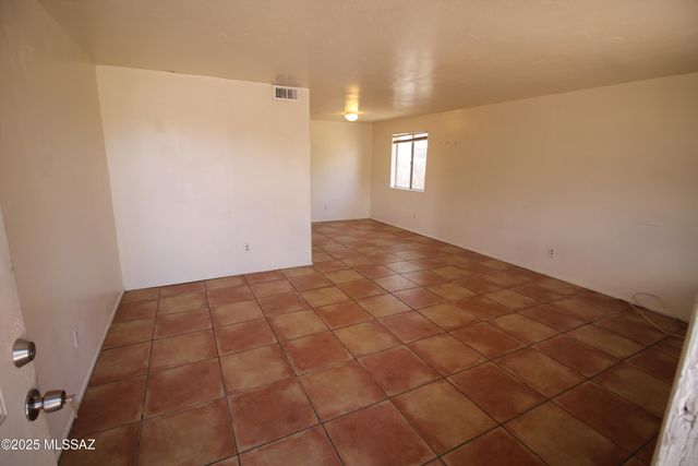 2665 N Leah Place, Tucson, AZ 85705