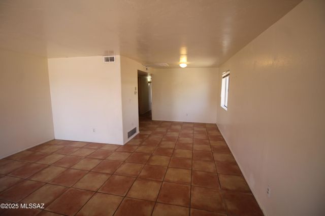 2665 N Leah Place, Tucson, AZ 85705