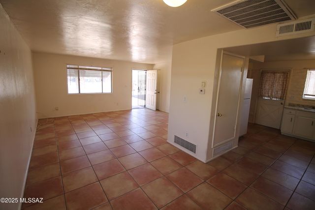 2665 N Leah Place, Tucson, AZ 85705
