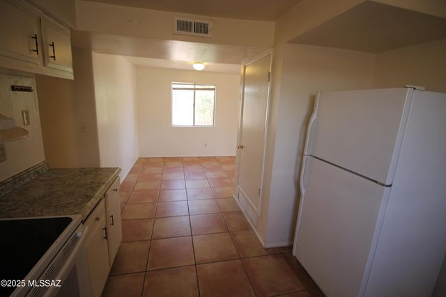 2665 N Leah Place, Tucson, AZ 85705