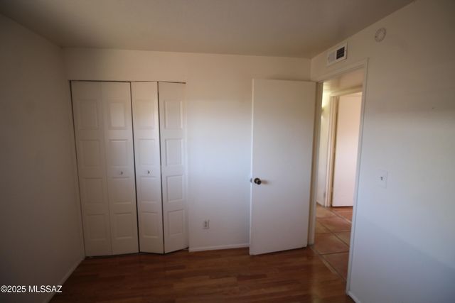 2665 N Leah Place, Tucson, AZ 85705